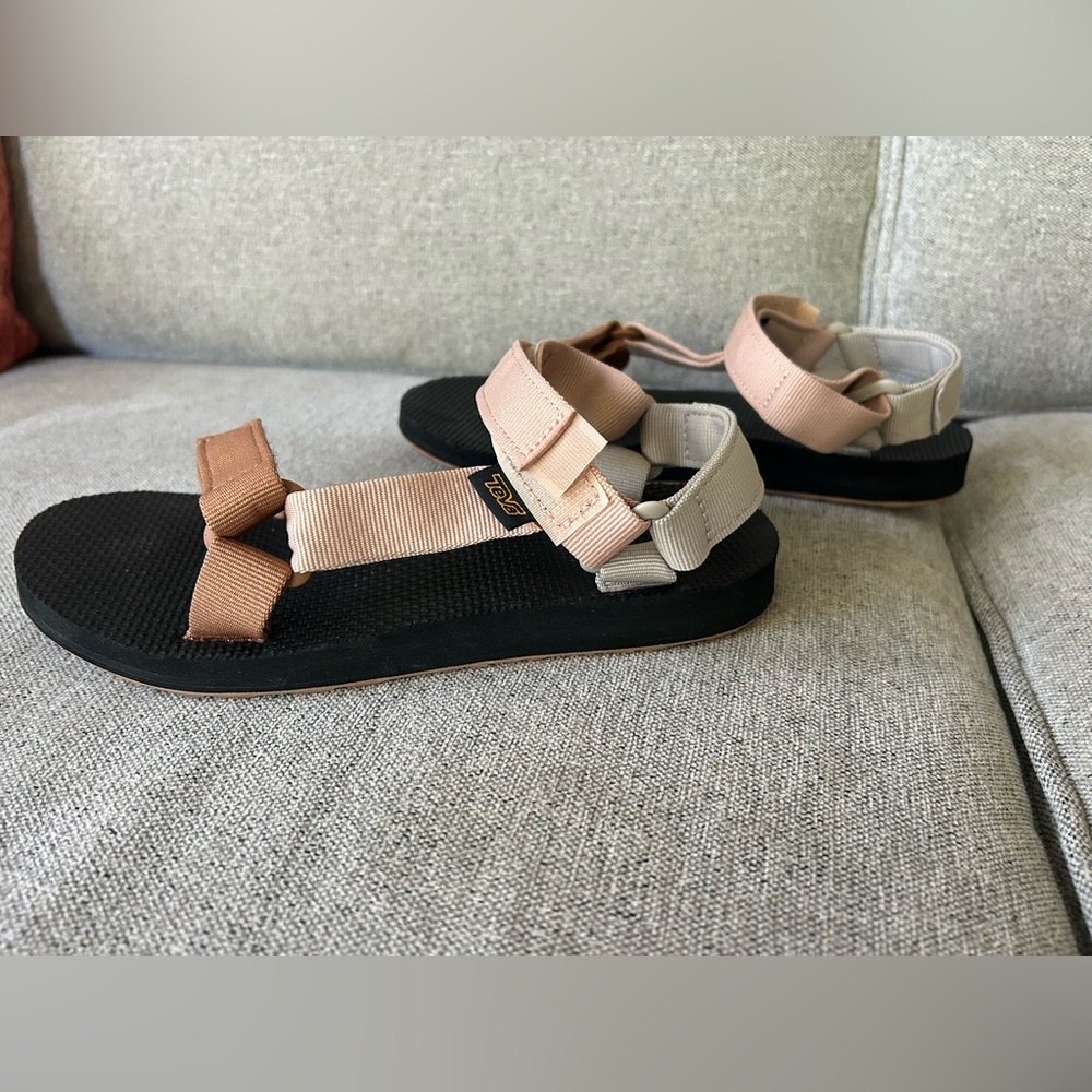 Women’s Teva sandals
